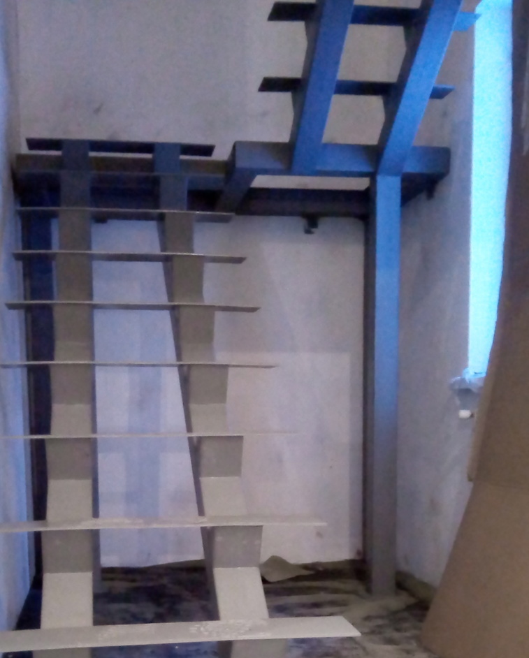 Выполненный заказ — Каркас лестницы в частном коттедже в пос. Заварзино, г. Томск, февраль 2018 